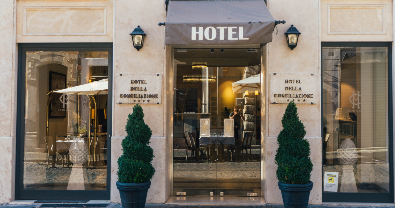 header image of the hotel entrance